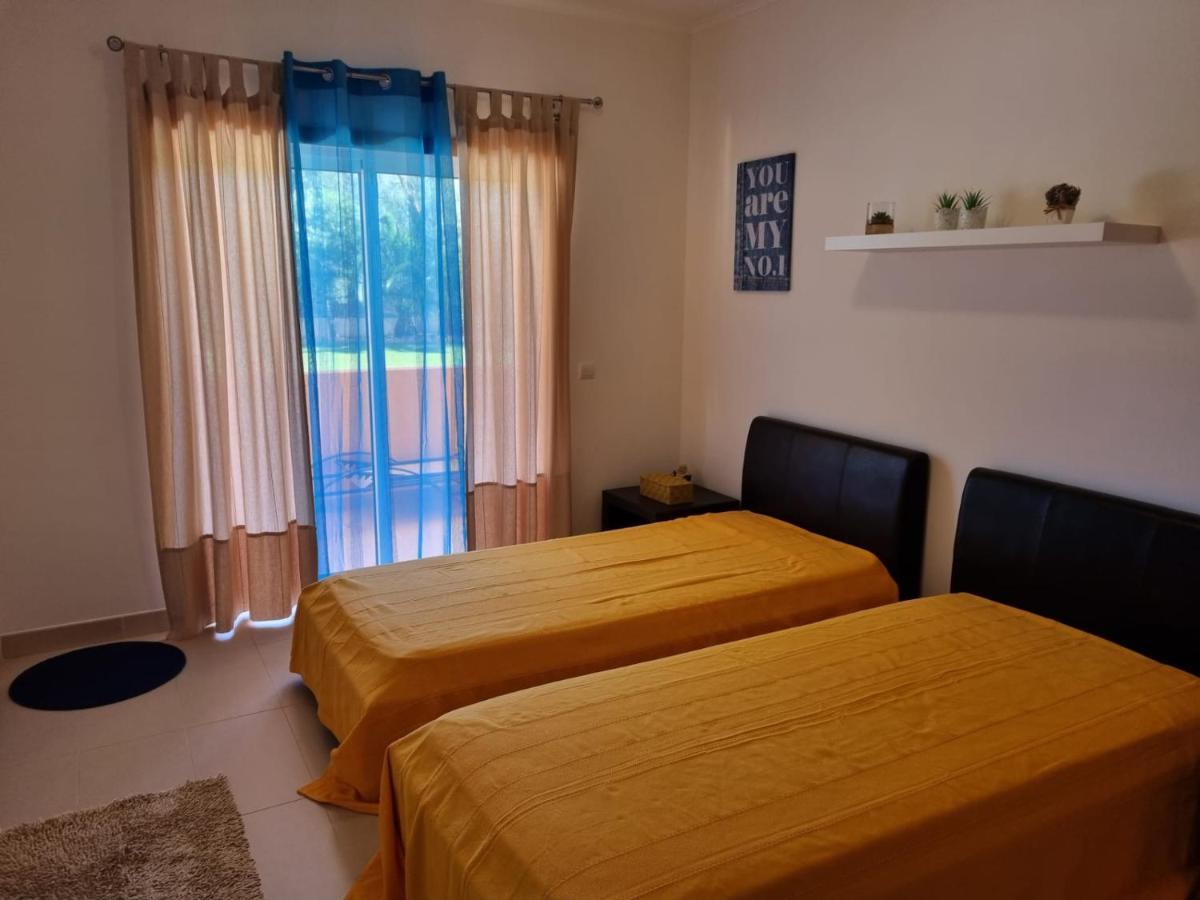 Marinho - 2 Bedroom 2 Bathroom Ground Floor Apartment With Communal Pool And Gardens Conceição Екстериор снимка